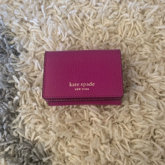 Kate Spade 2 piece Baja Rose Satchel/crossbody and wallet with silver chain - Picture 9 of 10